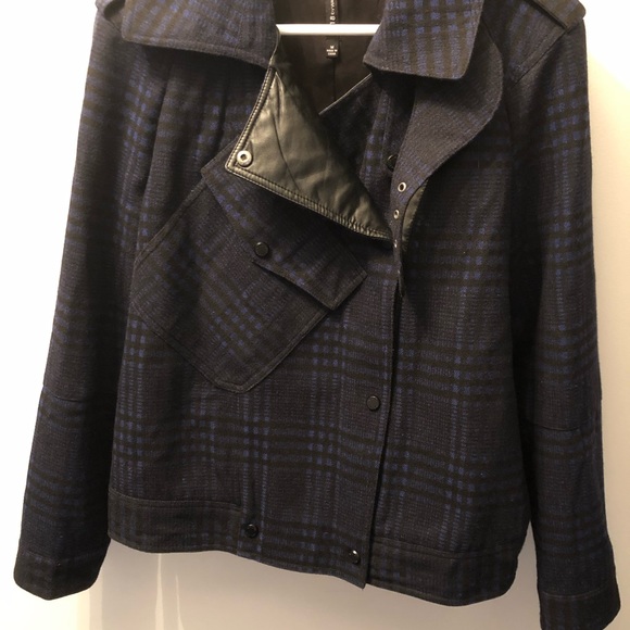 Navy/black plaid Size medium Jacket - Picture 2 of 10